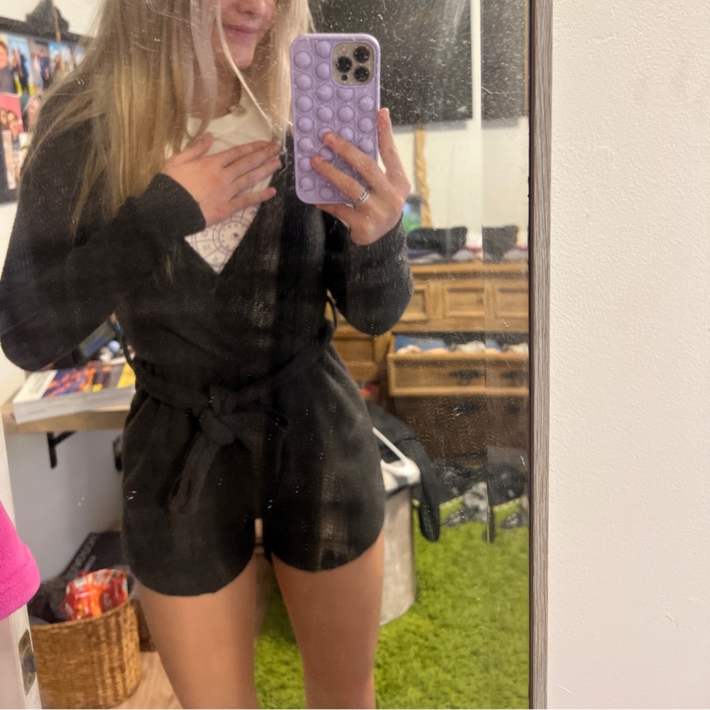 FOREVER 21 COMFY ROMPER